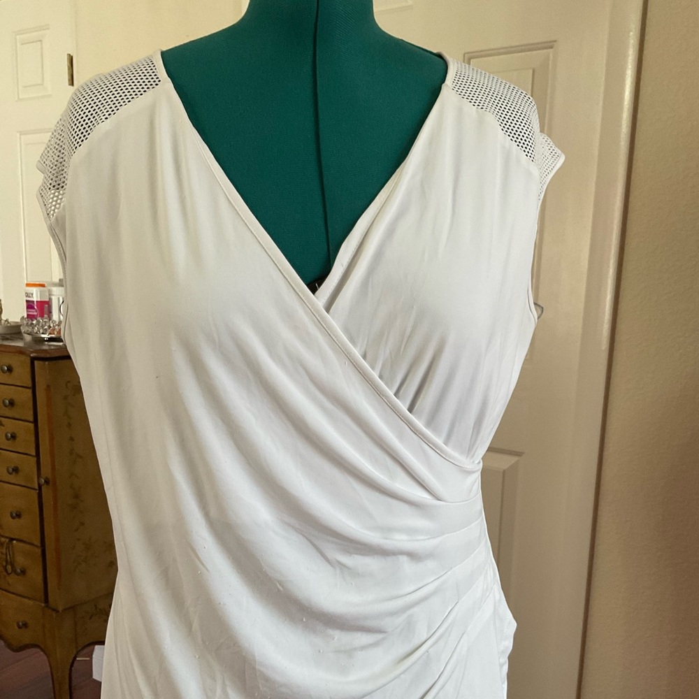 Calvin Klein xl white sleeveless blouse